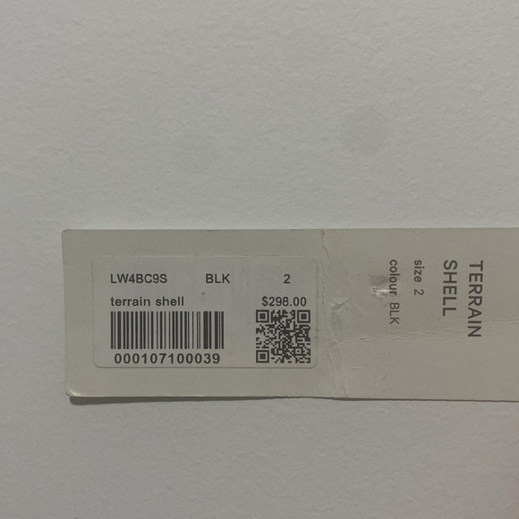 Lululemon Grey Rain Jacket - Picture 6 of 6